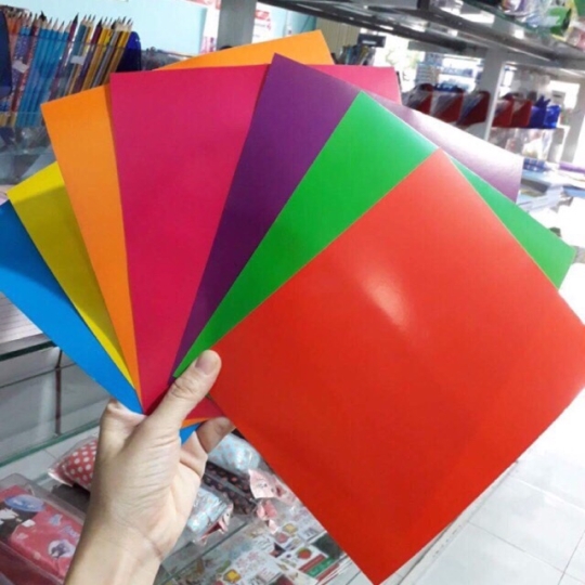 Giấy màu thủ công có keo/ không có keo