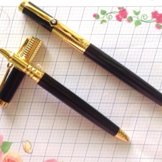 Viết máy F1 (cá sấu)
